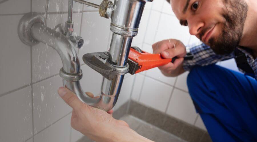Professional same day plumber services in Hidalgo, IL